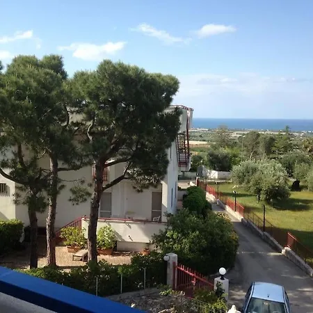 La Maison Des Artistes Apartment *